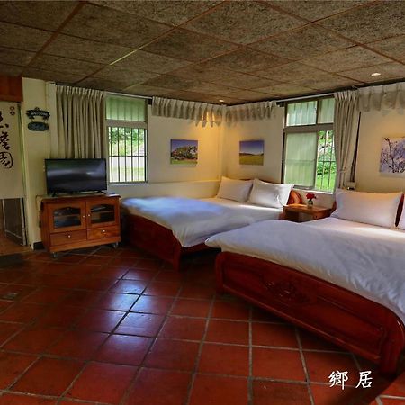玉蟾園民宿 寵物友善 Yuchanyuan B&B Chishang Exteriör bild